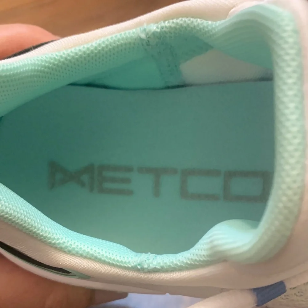 Nike womens Free Metcon 4- White and Black with Blue and aqua accents. New! - Picture 6 of 7